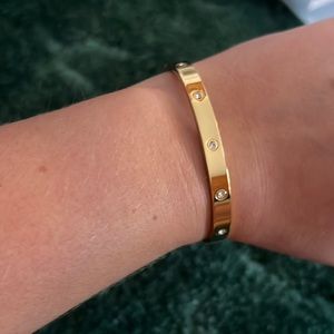 Bracelet